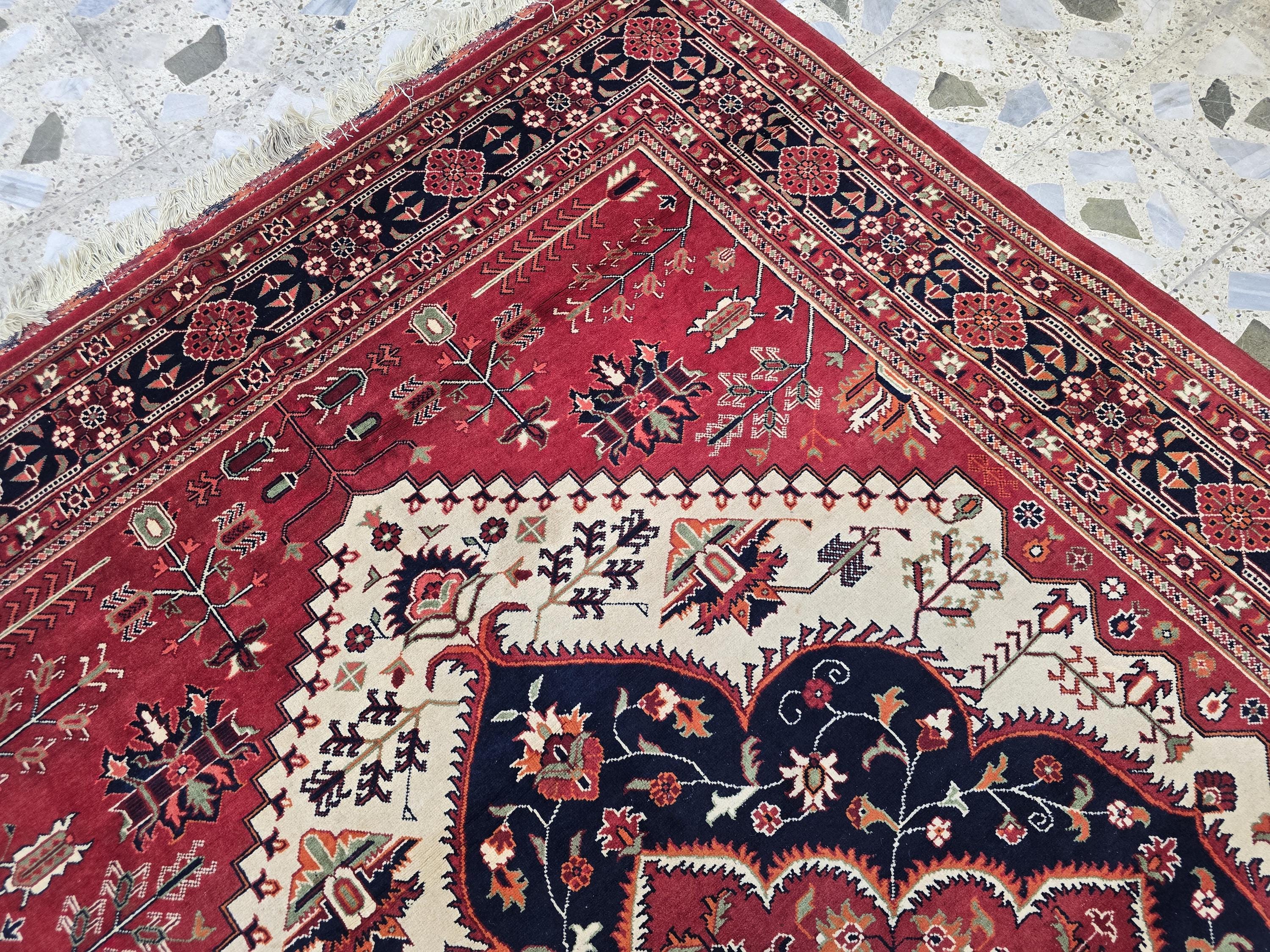 Heriz Rug 7x10ft – Persian Area Rug – Turkmen Large Tribal Rug – Red Black Geometric Carpet – Oriental Wool Rug – Boho Living Room Decor