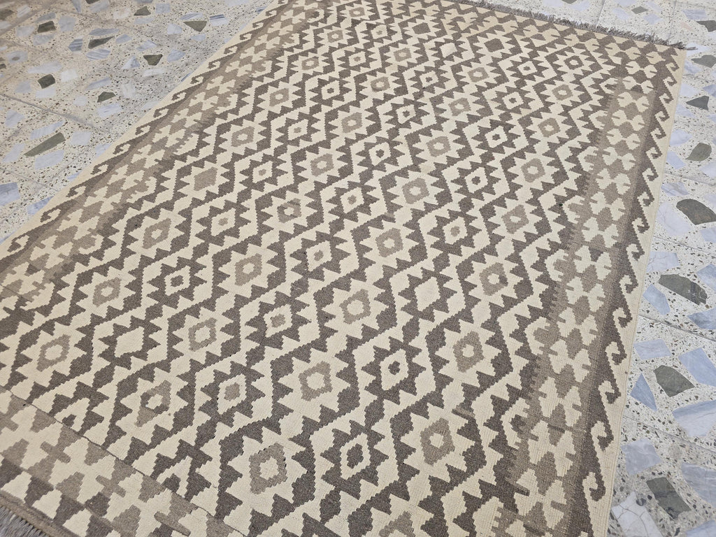 6x8ft, Vintage Kilim Rug – Handwoven Tribal Wool Flatweave in Neutral Beige & Brown –Boho Living Room Rug, Large Area Decor, Collectible Rug
