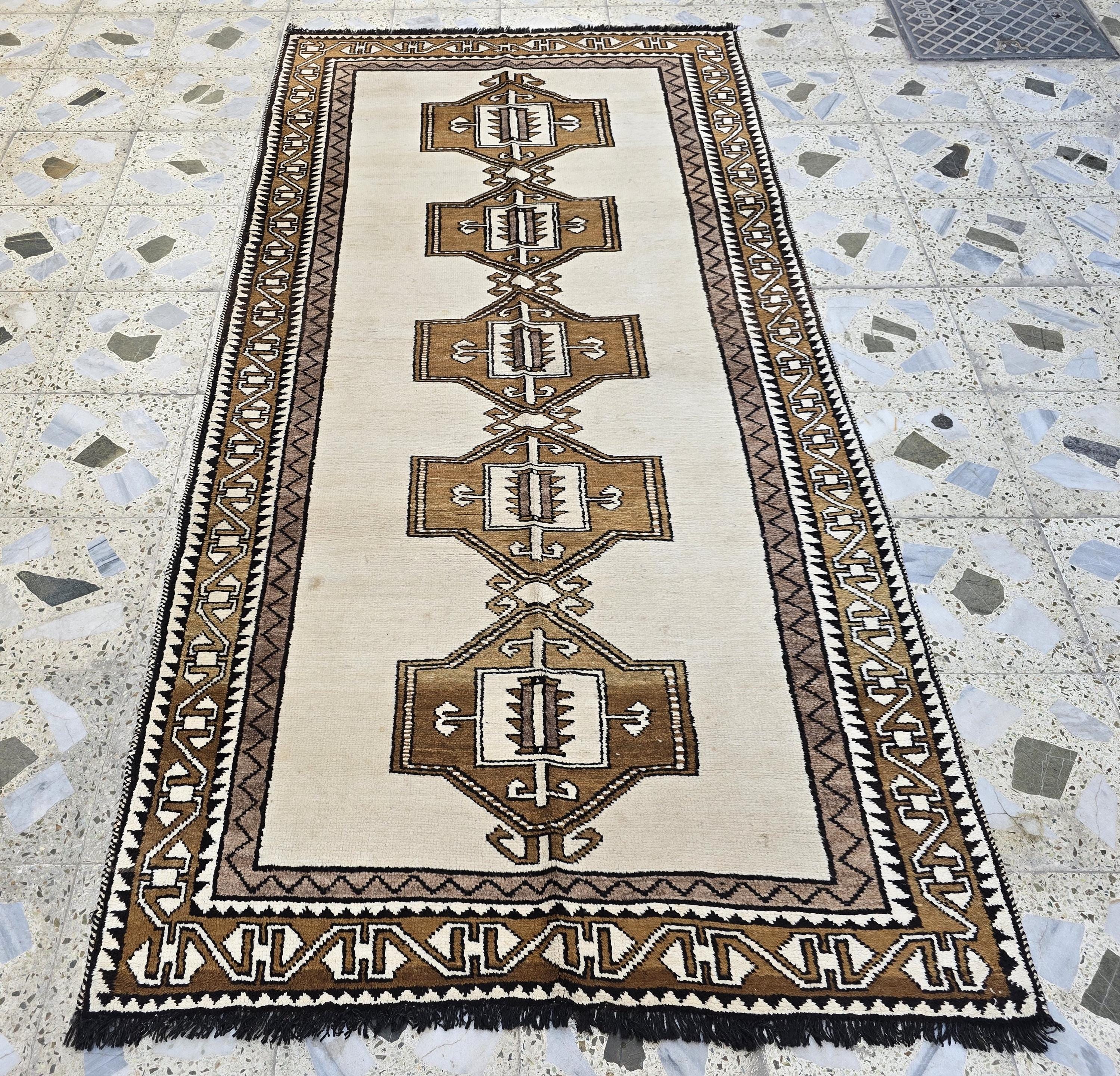 4x8ft, Natural Gabba Runner Rug – Handwoven Tribal Wool Rug, Neutral Boho Hallway Carpet, Turkmen Wool Area Rug, Rug for Entryway, Farmhouse