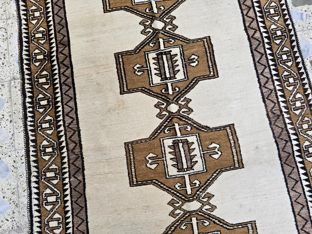 4x8ft, Natural Gabba Runner Rug – Handwoven Tribal Wool Rug, Neutral Boho Hallway Carpet, Turkmen Wool Area Rug, Rug for Entryway, Farmhouse
