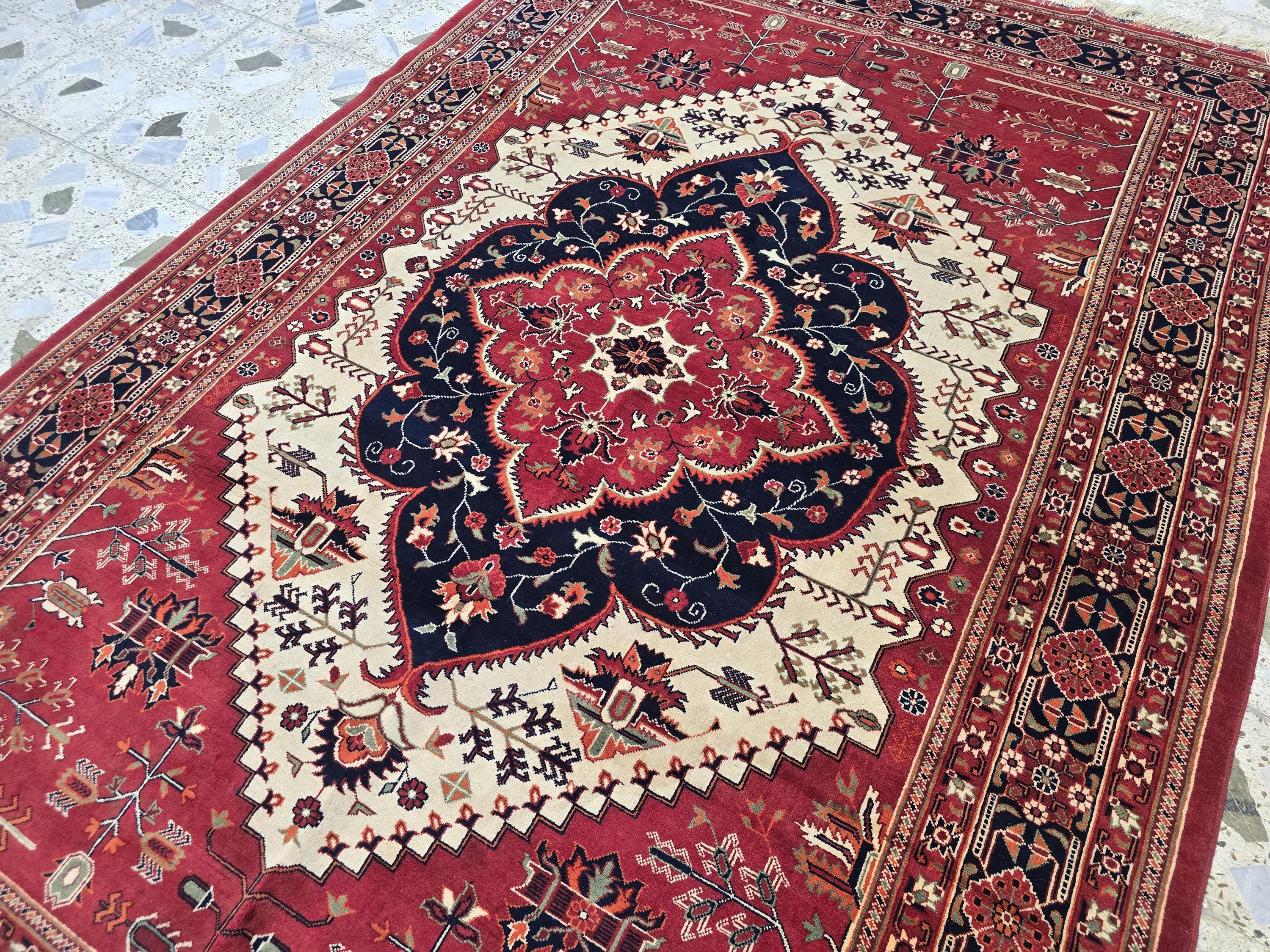 Heriz Rug 7x10ft – Persian Area Rug – Turkmen Large Tribal Rug – Red Black Geometric Carpet – Oriental Wool Rug – Boho Living Room Decor