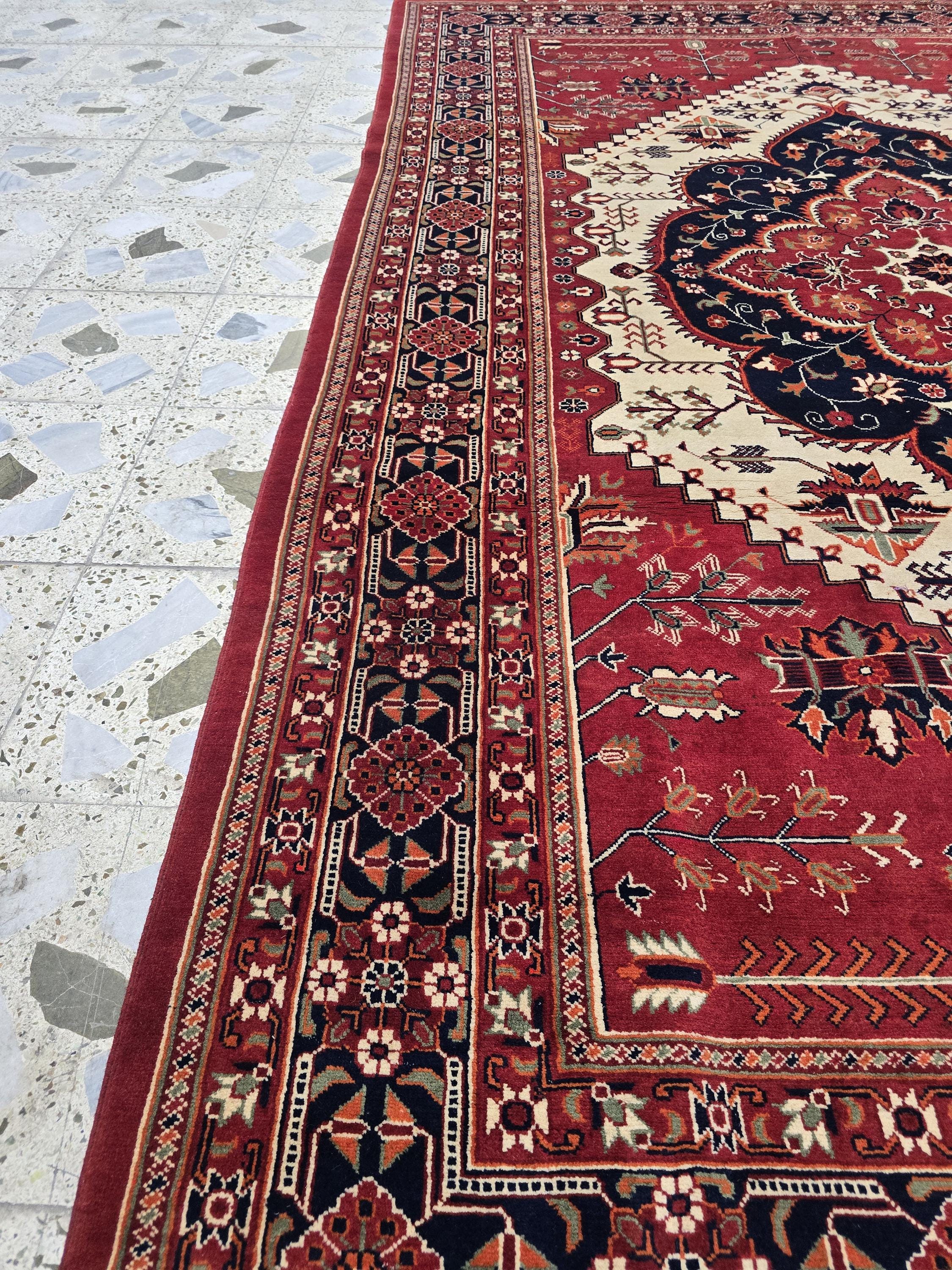 Heriz Rug 7x10ft – Persian Area Rug – Turkmen Large Tribal Rug – Red Black Geometric Carpet – Oriental Wool Rug – Boho Living Room Decor