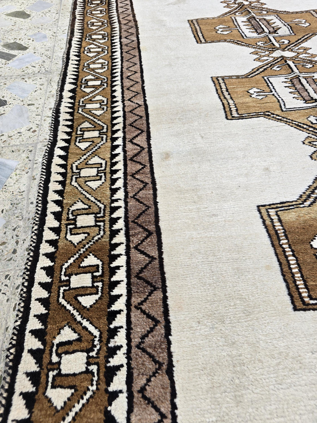 4x8ft, Natural Gabba Runner Rug – Handwoven Tribal Wool Rug, Neutral Boho Hallway Carpet, Turkmen Wool Area Rug, Rug for Entryway, Farmhouse