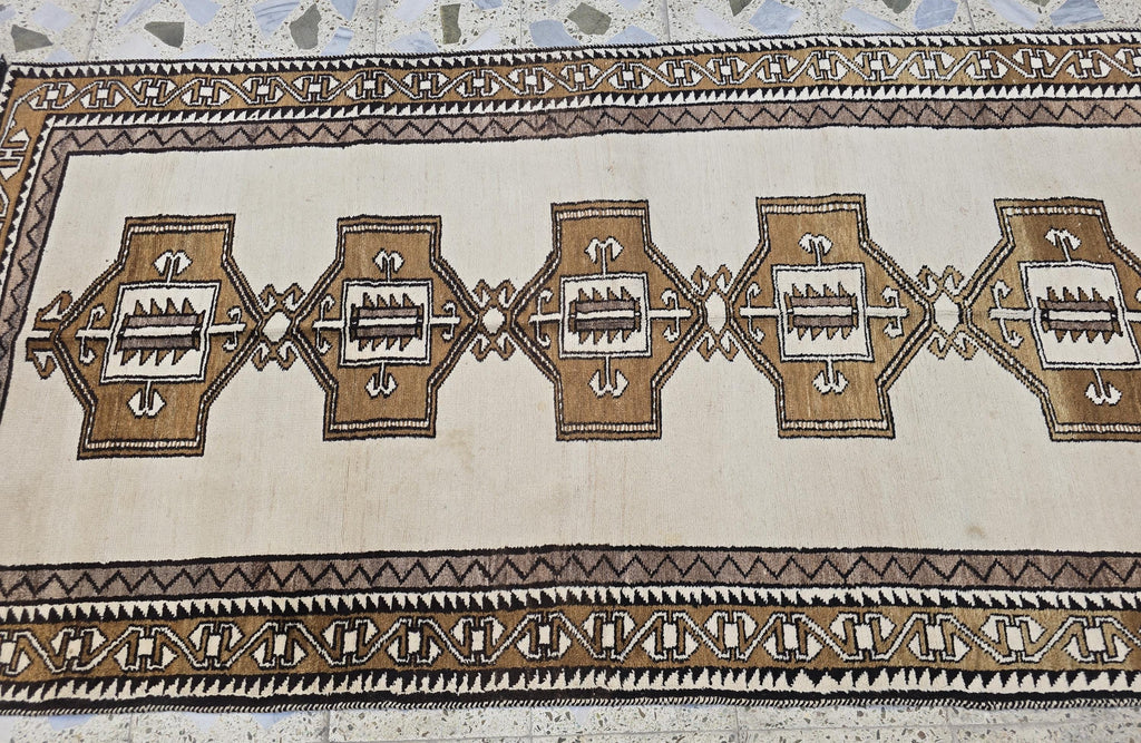 4x8ft, Natural Gabba Runner Rug – Handwoven Tribal Wool Rug, Neutral Boho Hallway Carpet, Turkmen Wool Area Rug, Rug for Entryway, Farmhouse