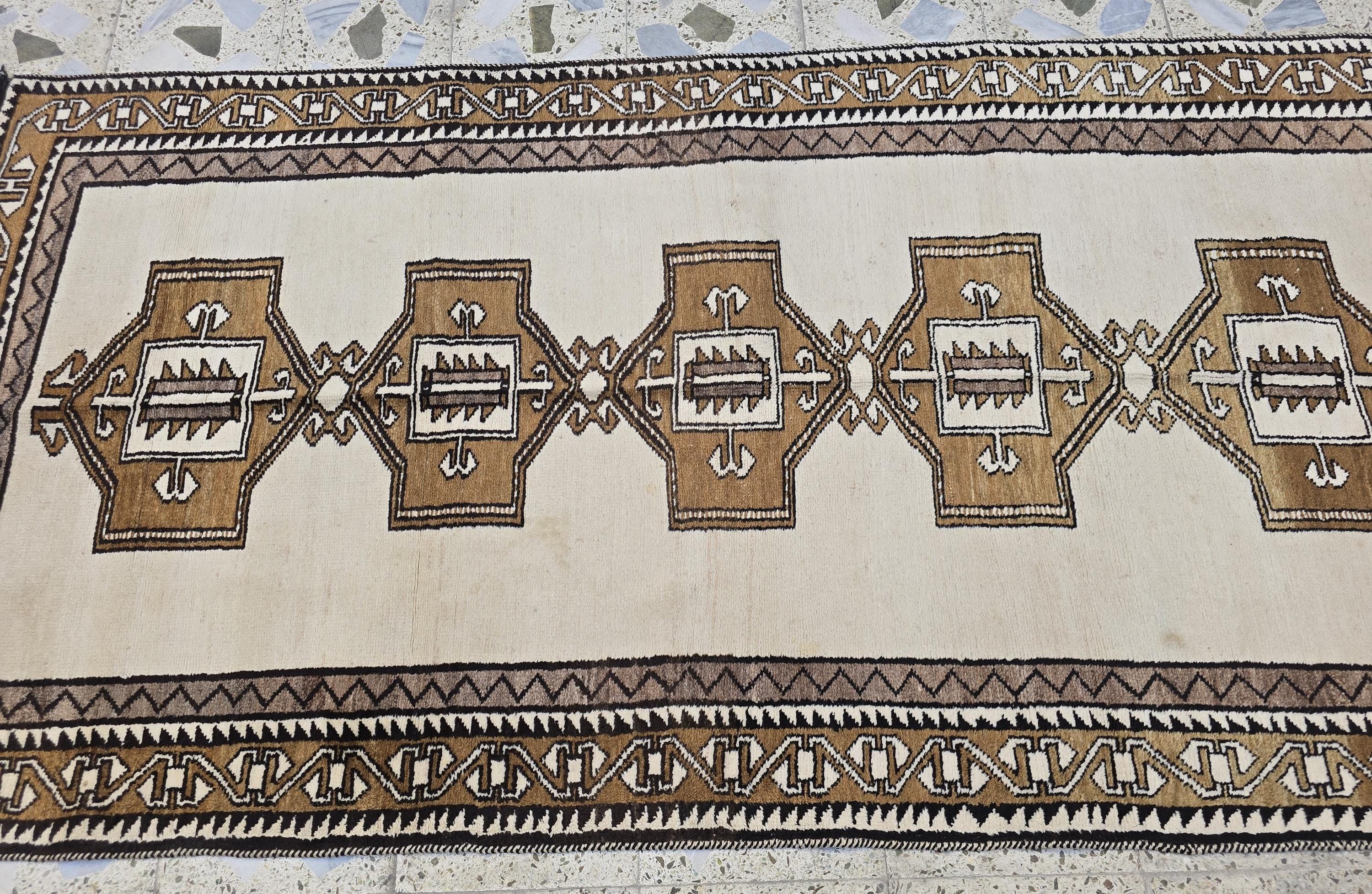 4x8ft, Natural Gabba Runner Rug – Handwoven Tribal Wool Rug, Neutral Boho Hallway Carpet, Turkmen Wool Area Rug, Rug for Entryway, Farmhouse