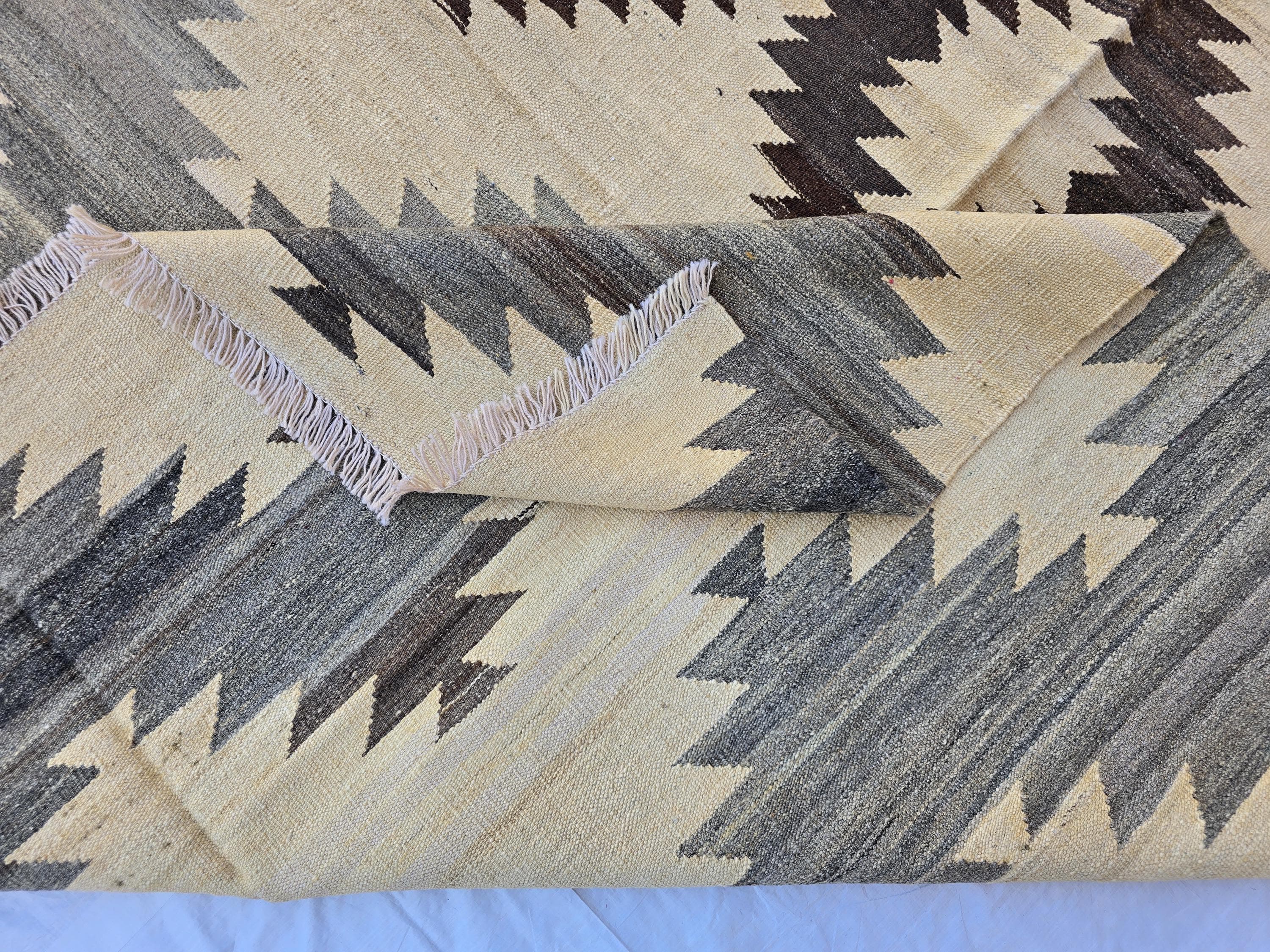 7x10Ft Large Tribal Kilim Rug – Handwoven Geometric Afghan Wool Carpet in Neutral Earth Tones – Boho Area Rug for Living Room or Bedroom