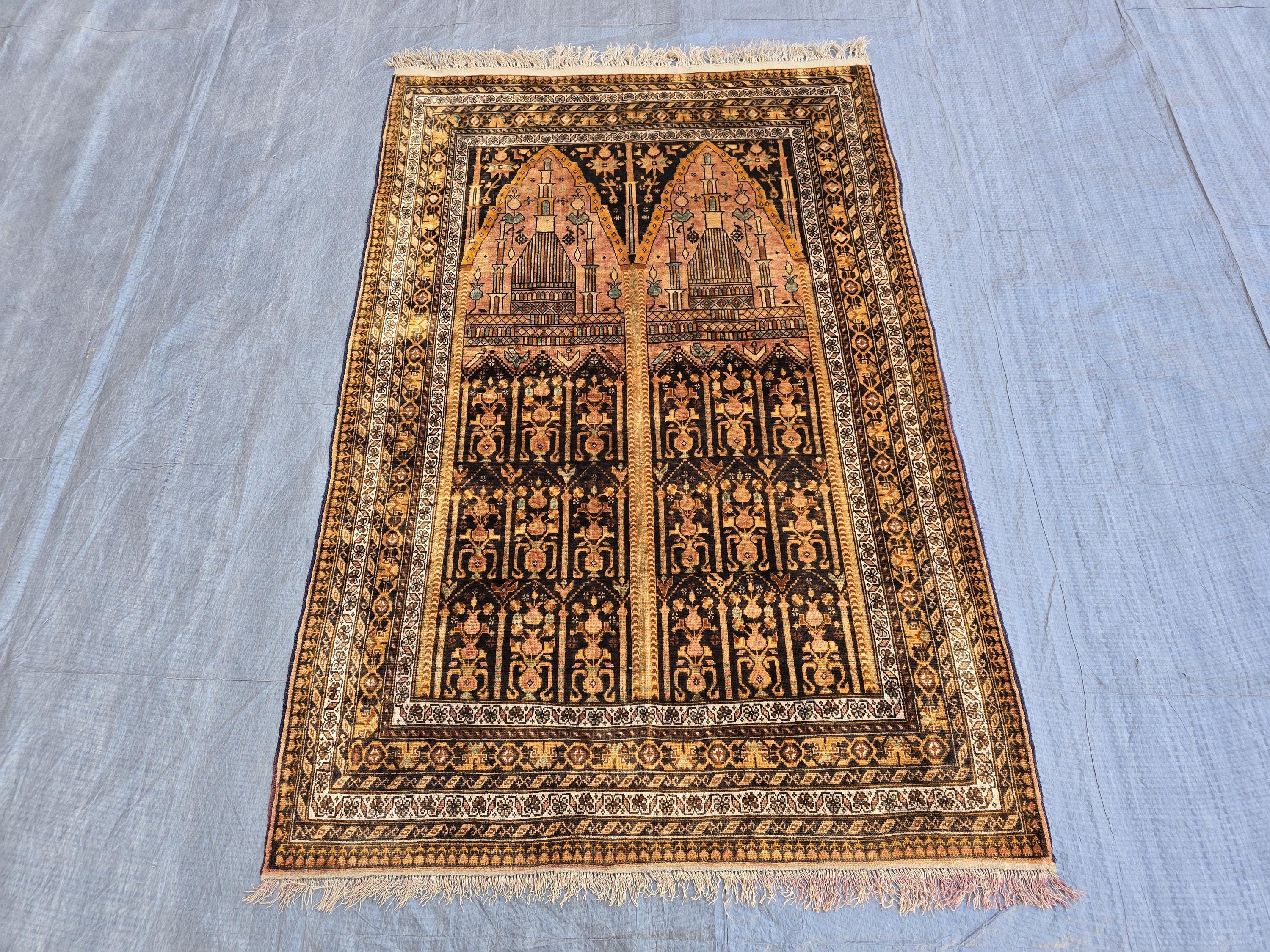 Silk Antique Prayer Rug 4×5 ft – Rare Vintage Handwoven Carpet