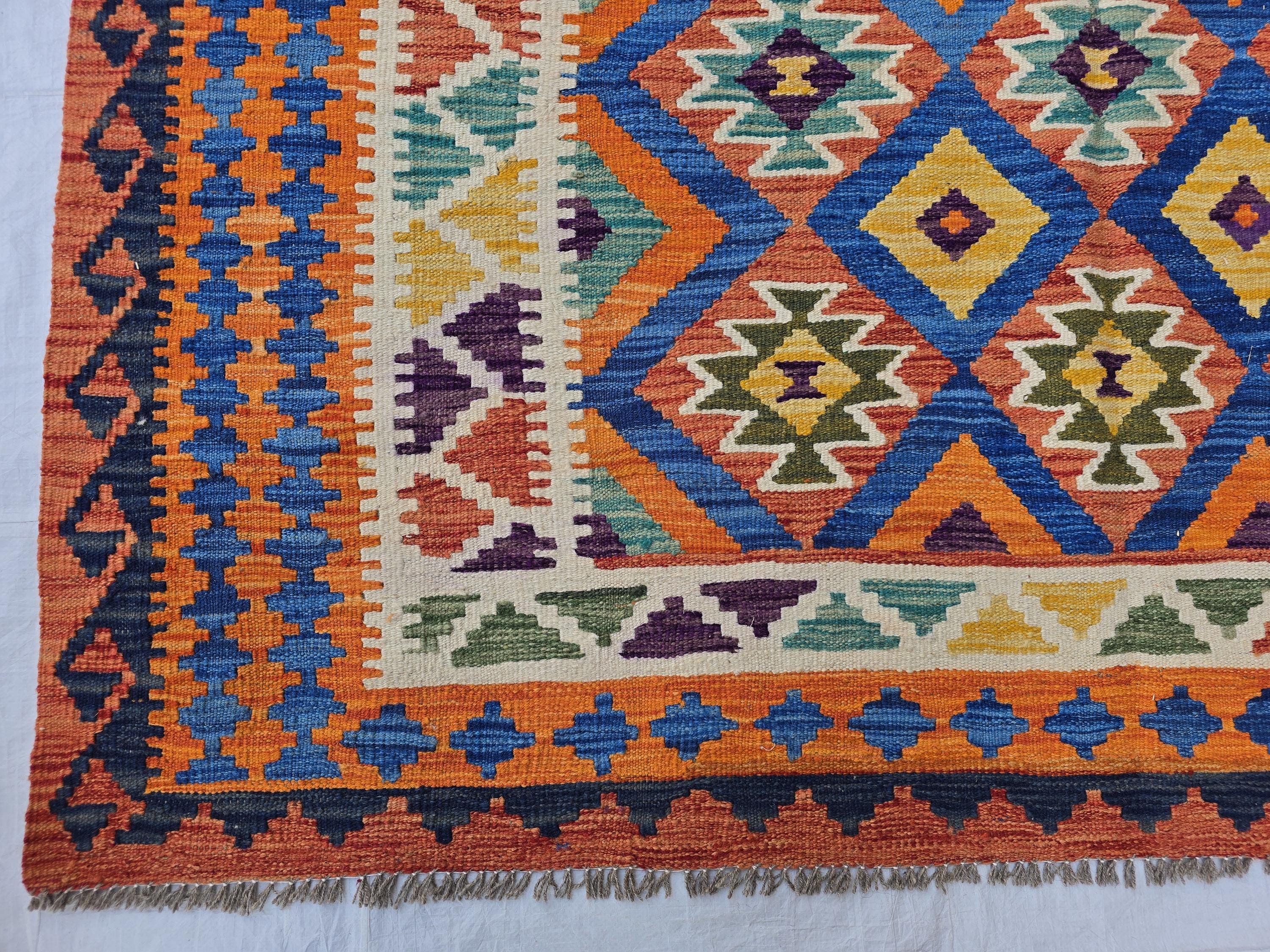 6x9 Ft Living Room Kilim Rug - Afghan Handmade Vibrant Rug, Antique Style Decor