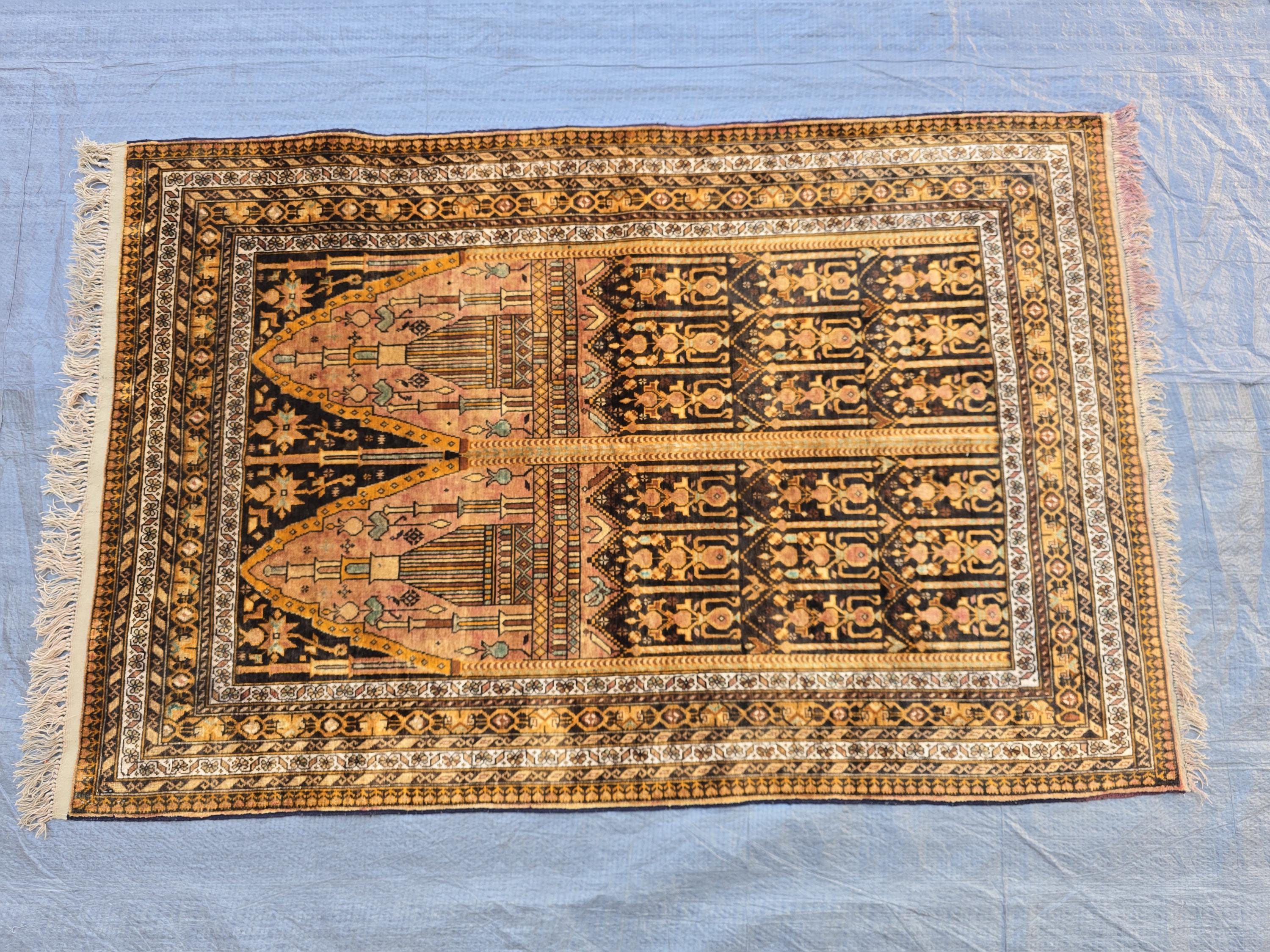 Silk Antique Prayer Rug 4×5 ft – Rare Vintage Handwoven Carpet