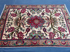 Vintage Hand-Knotted Wool Rug – Floral Medallion Oriental Design (3.3 x 4.9 ft)