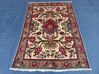 Vintage Hand-Knotted Wool Rug – Floral Medallion Oriental Design (3.3 x 4.9 ft)