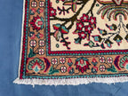 Vintage Hand-Knotted Wool Rug – Floral Medallion Oriental Design (3.3 x 4.9 ft)