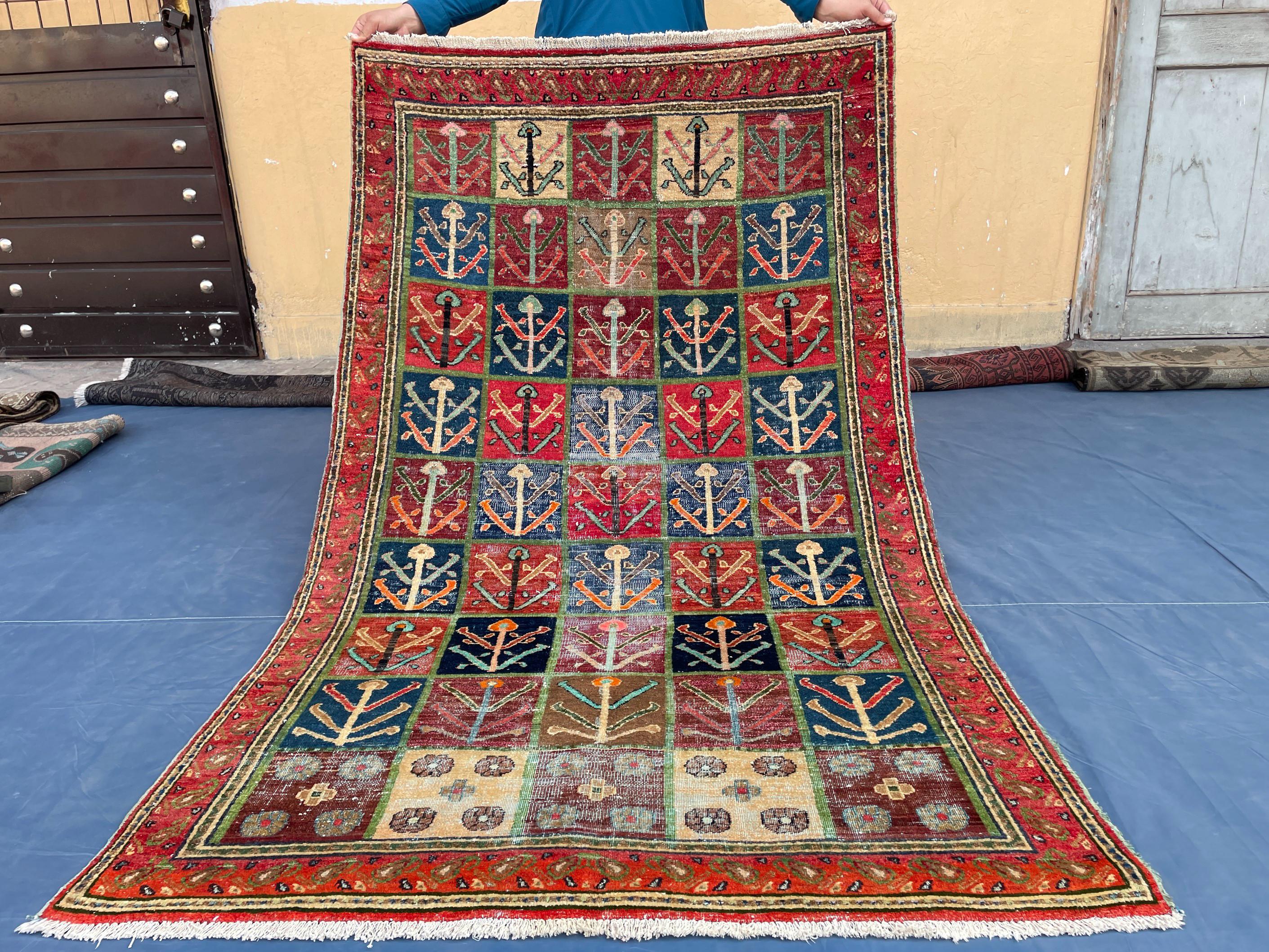 4x6 Caucasian Antique Wool Rug, Handmade Geometric Carpet for Living Room