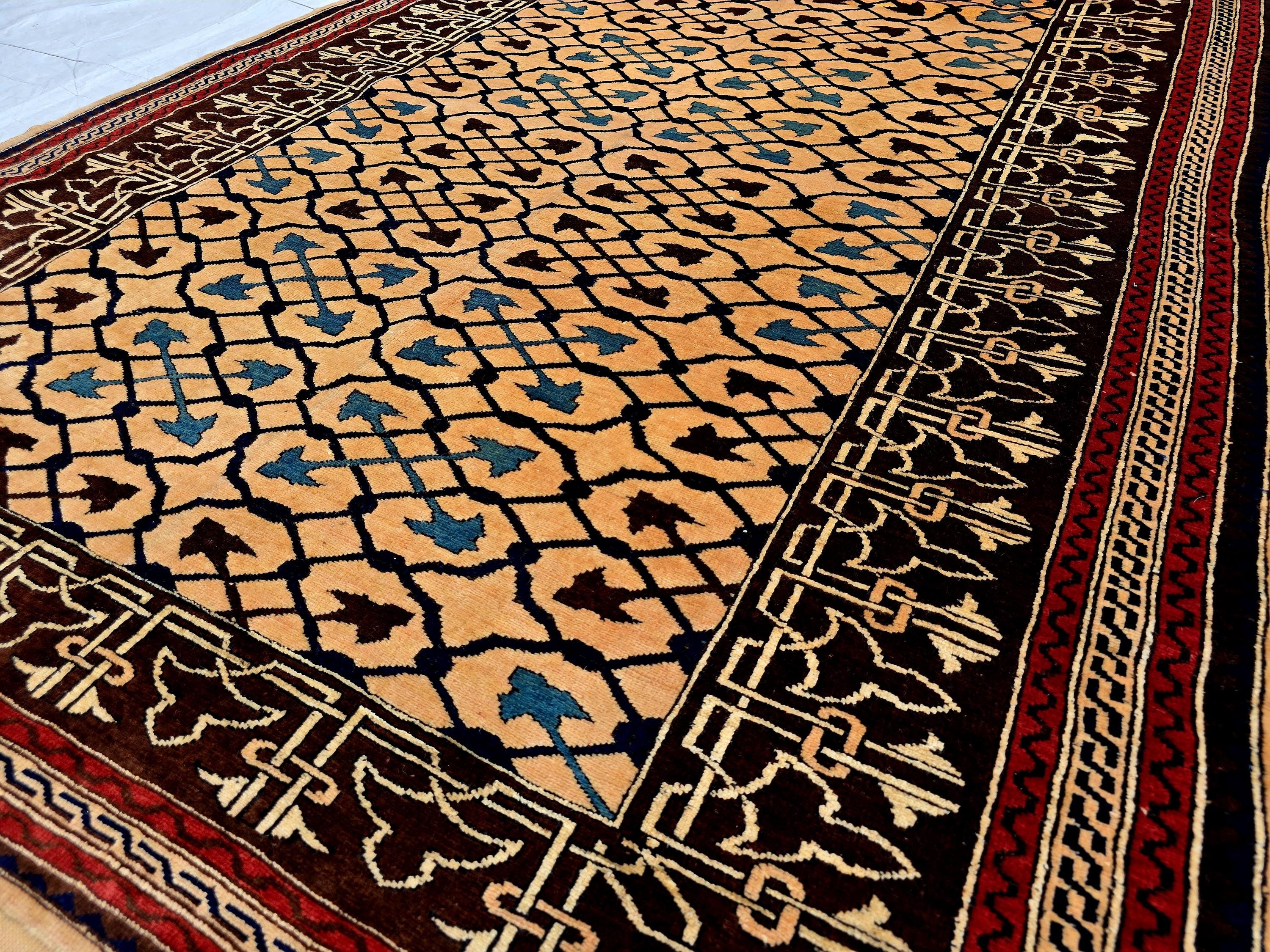 Antique Geometric Rug 4.9x6.6 Ft, Gold Field Black Border Carpet, Vintage Fringed Area Rug