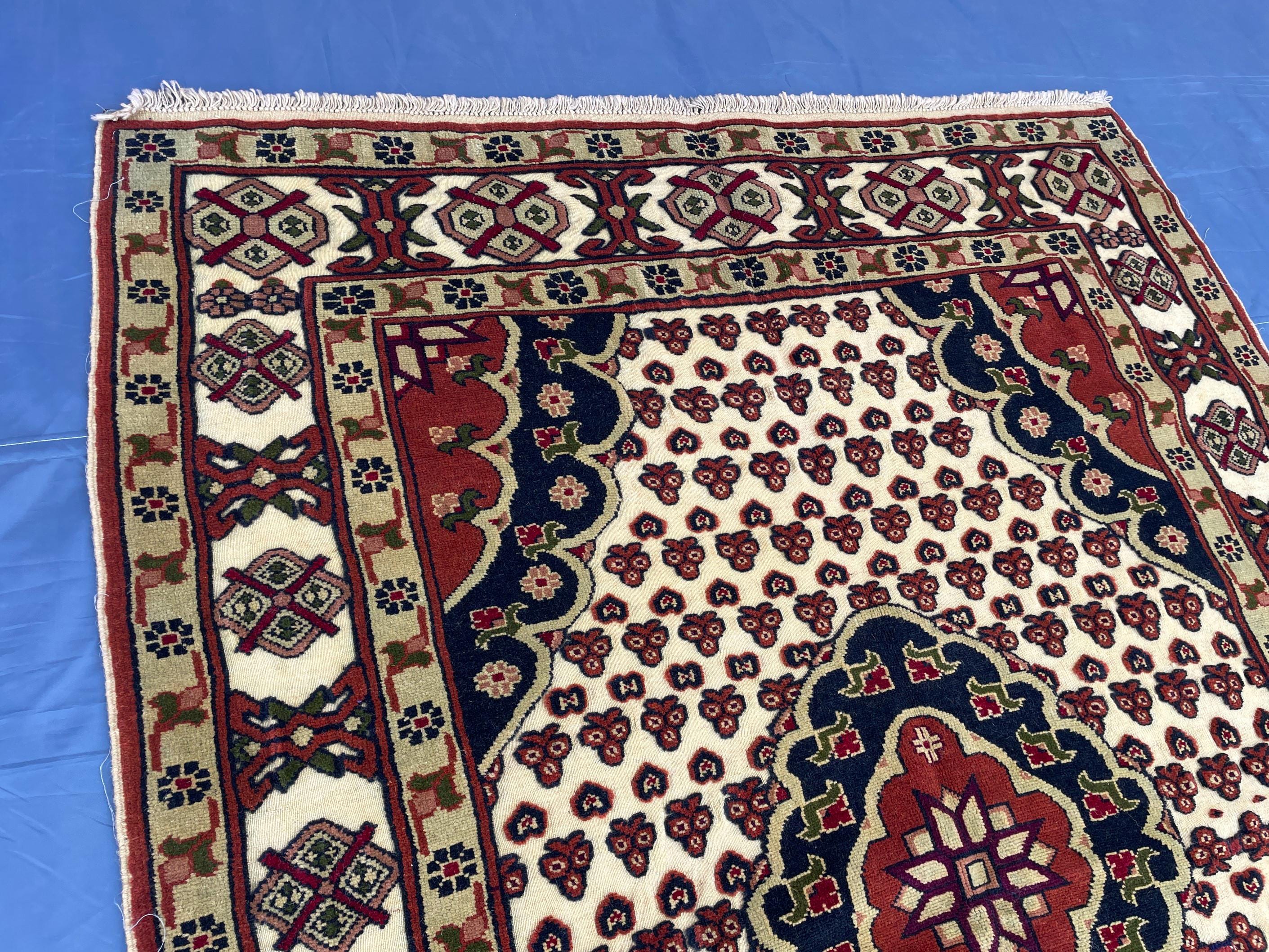4x6 Medallion Design Handmade Afghan Vintage Wool Area Rug, Carpet for Bedroom