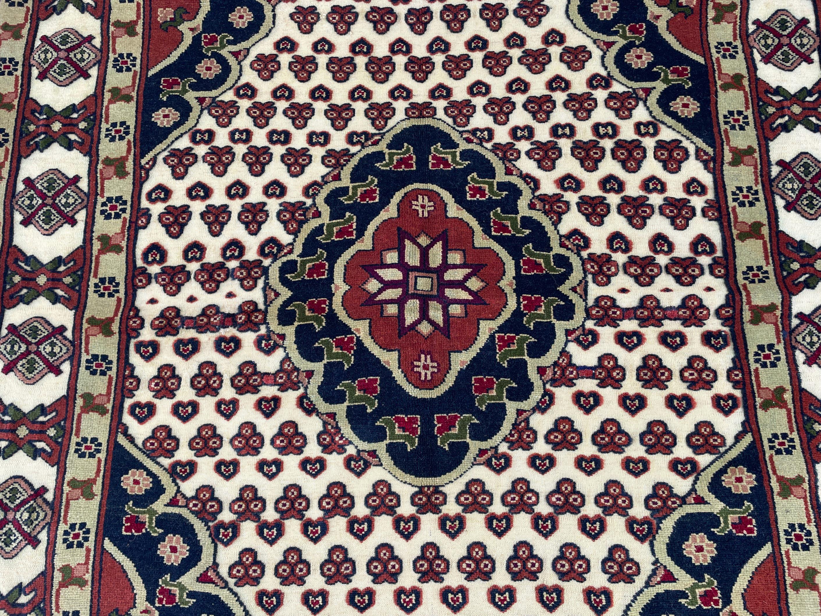4x6 Medallion Design Handmade Afghan Vintage Wool Area Rug, Carpet for Bedroom