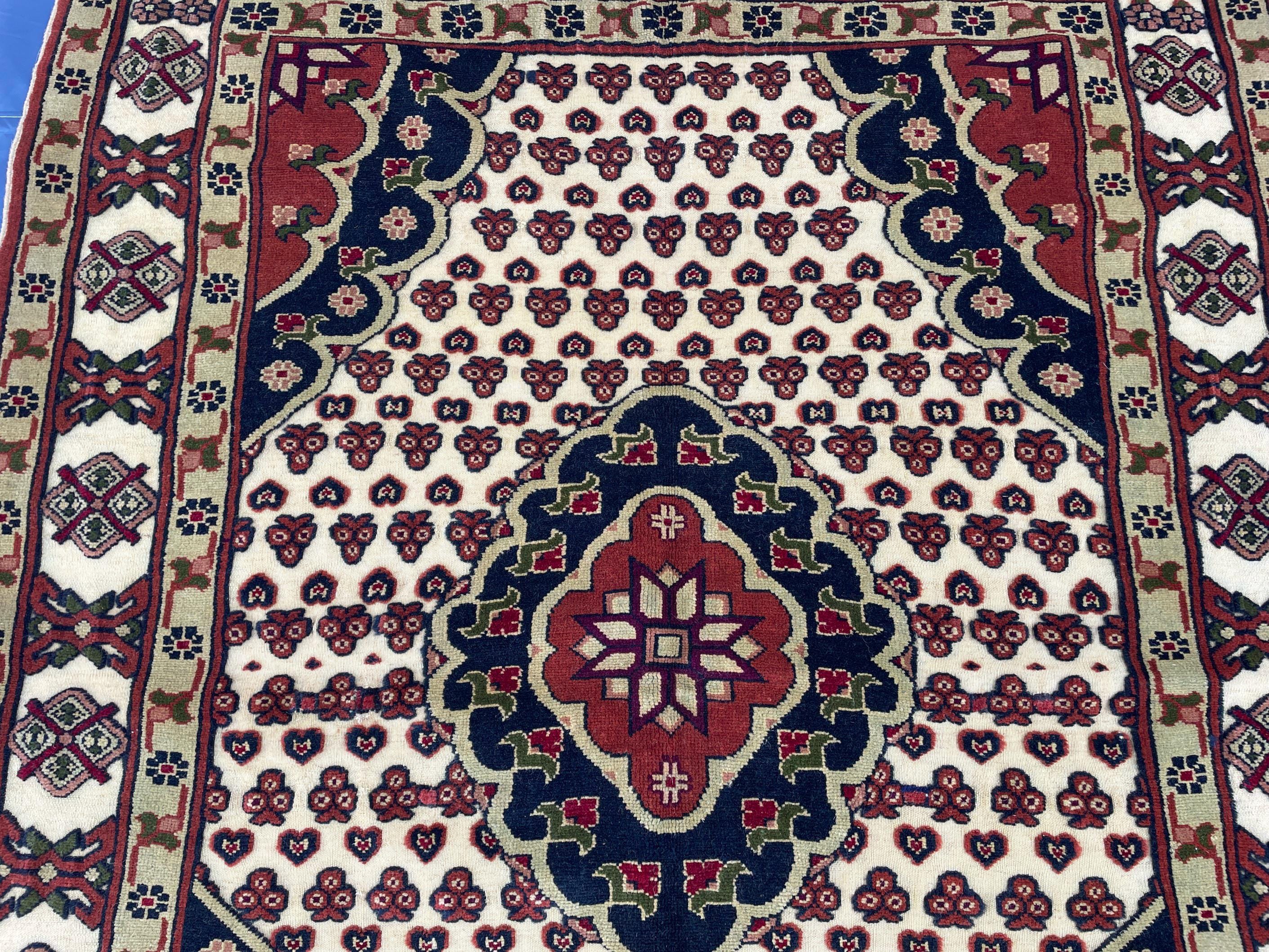 4x6 Medallion Design Handmade Afghan Vintage Wool Area Rug, Carpet for Bedroom