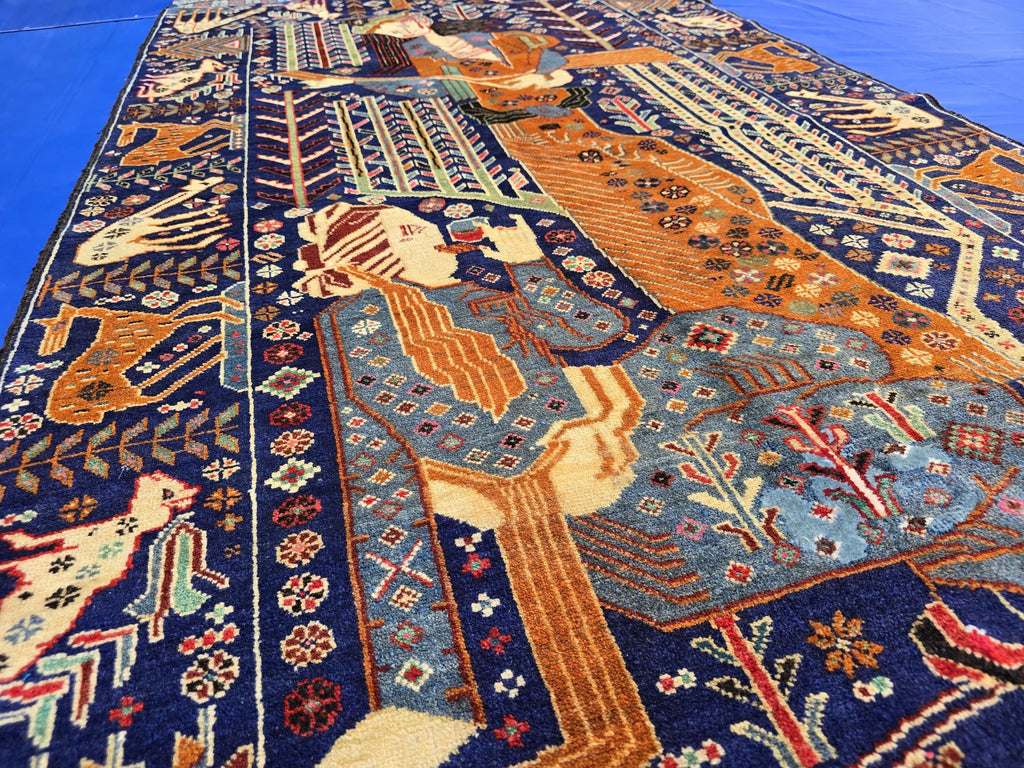 Decorative Tribal Area Rug with Romeo juliet Figure Motif – 3'6" x 6'5 ft - Boho Home Decor