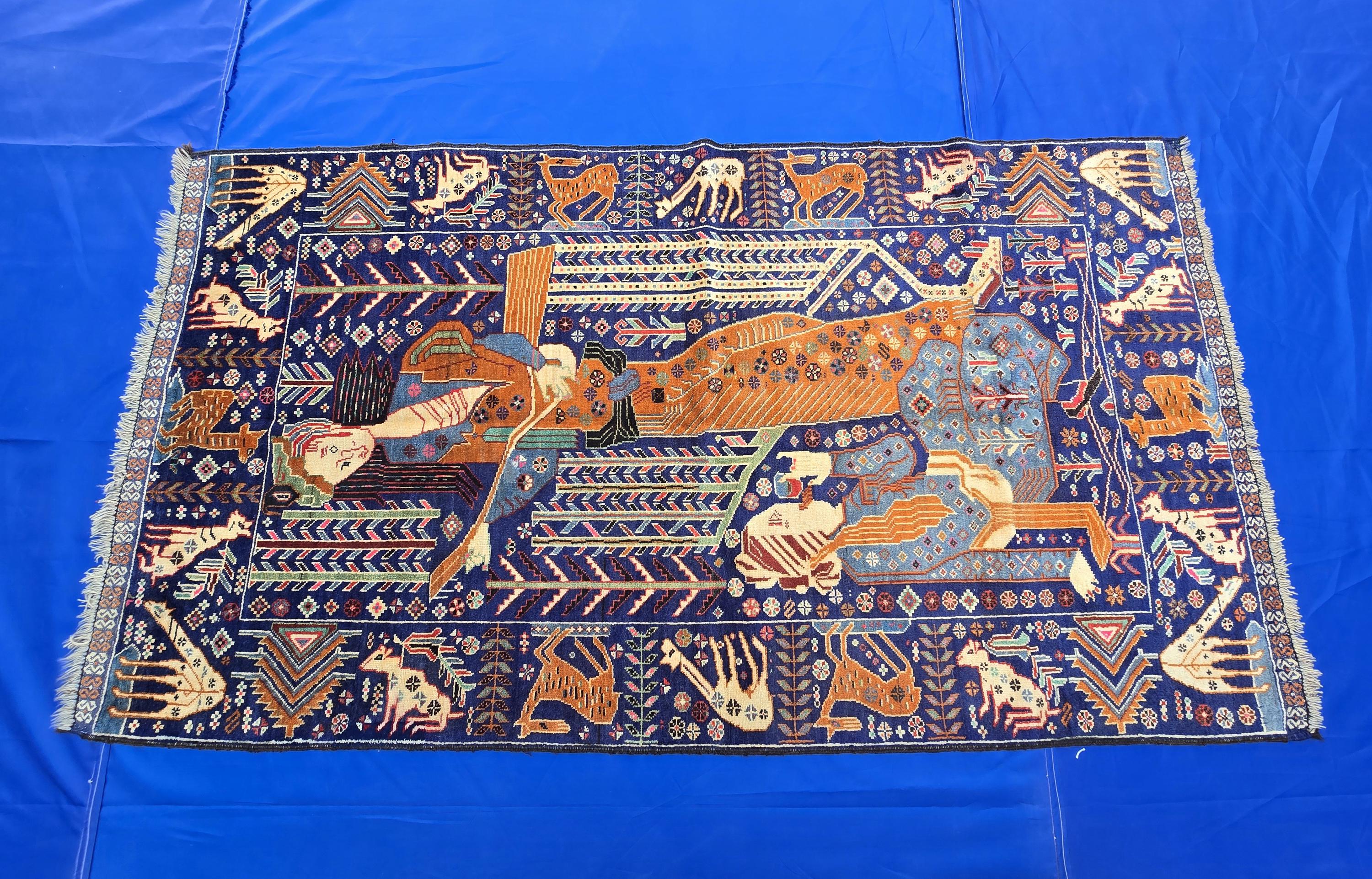 Decorative Tribal Area Rug with Romeo juliet Figure Motif – 3'6" x 6'5 ft - Boho Home Decor