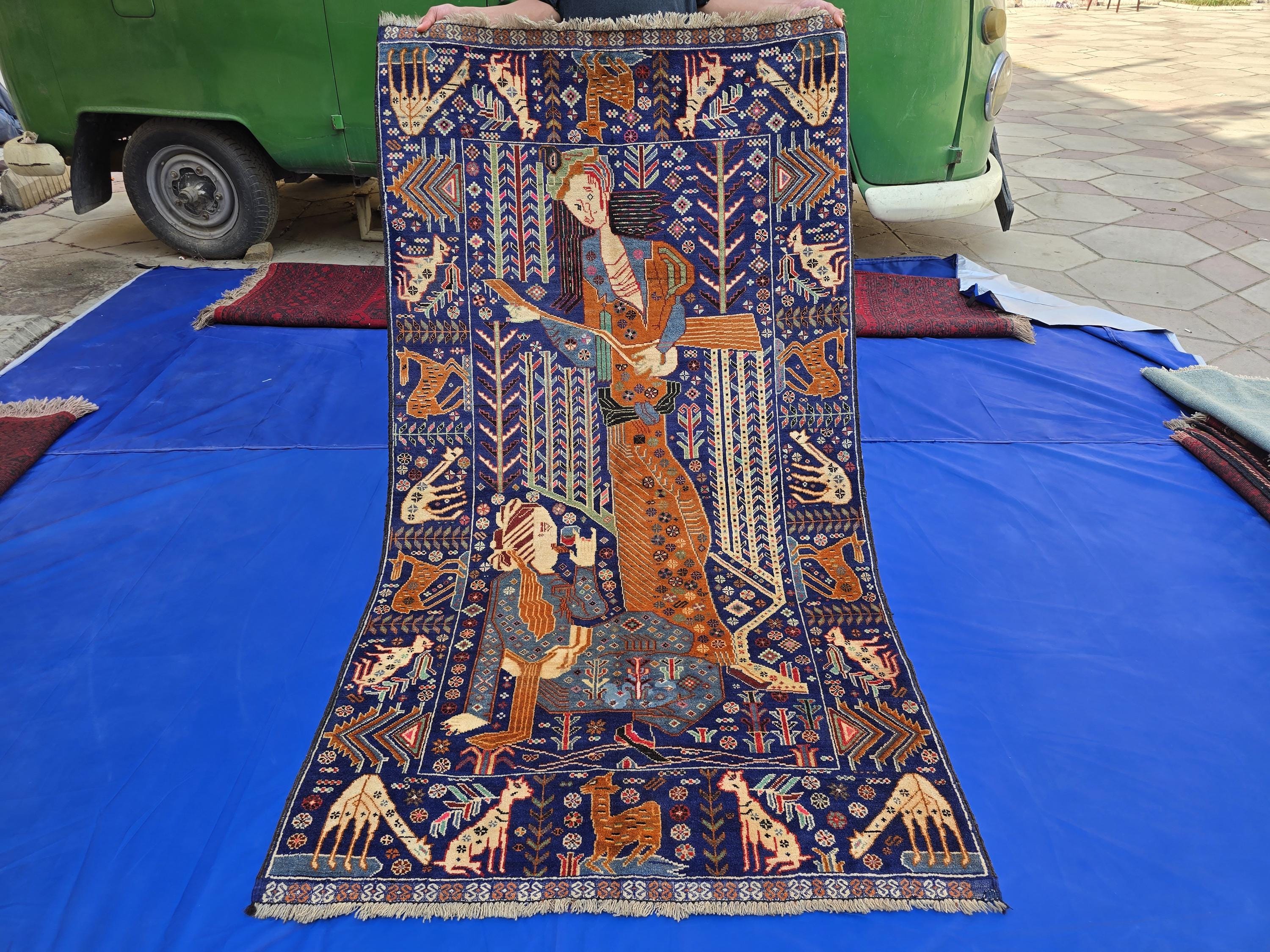 Decorative Tribal Area Rug with Romeo juliet Figure Motif – 3'6" x 6'5 ft - Boho Home Decor