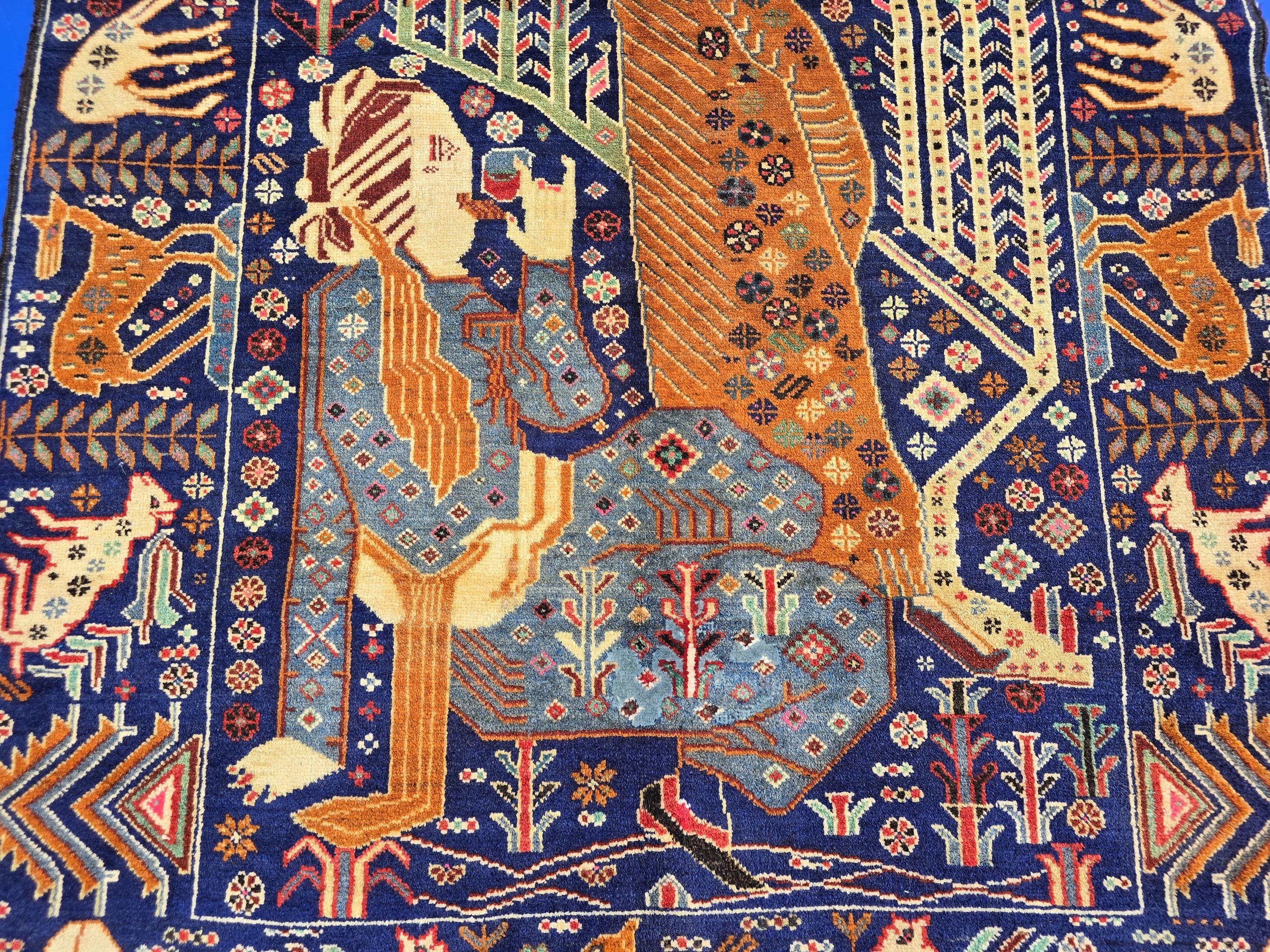 Decorative Tribal Area Rug with Romeo juliet Figure Motif – 3'6" x 6'5 ft - Boho Home Decor