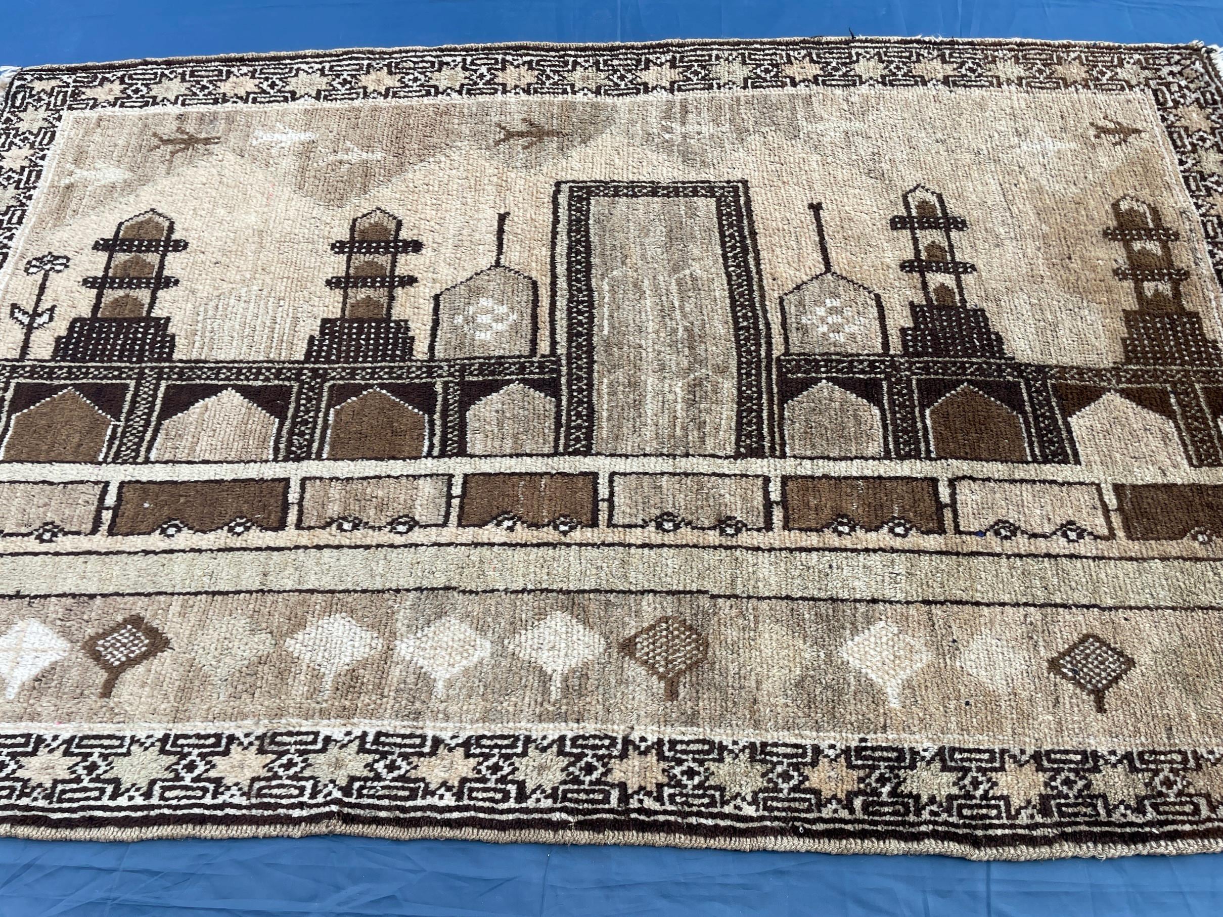 3x5 ft Vintage Baluchi Pictorial Wool Handmade Accent Rug