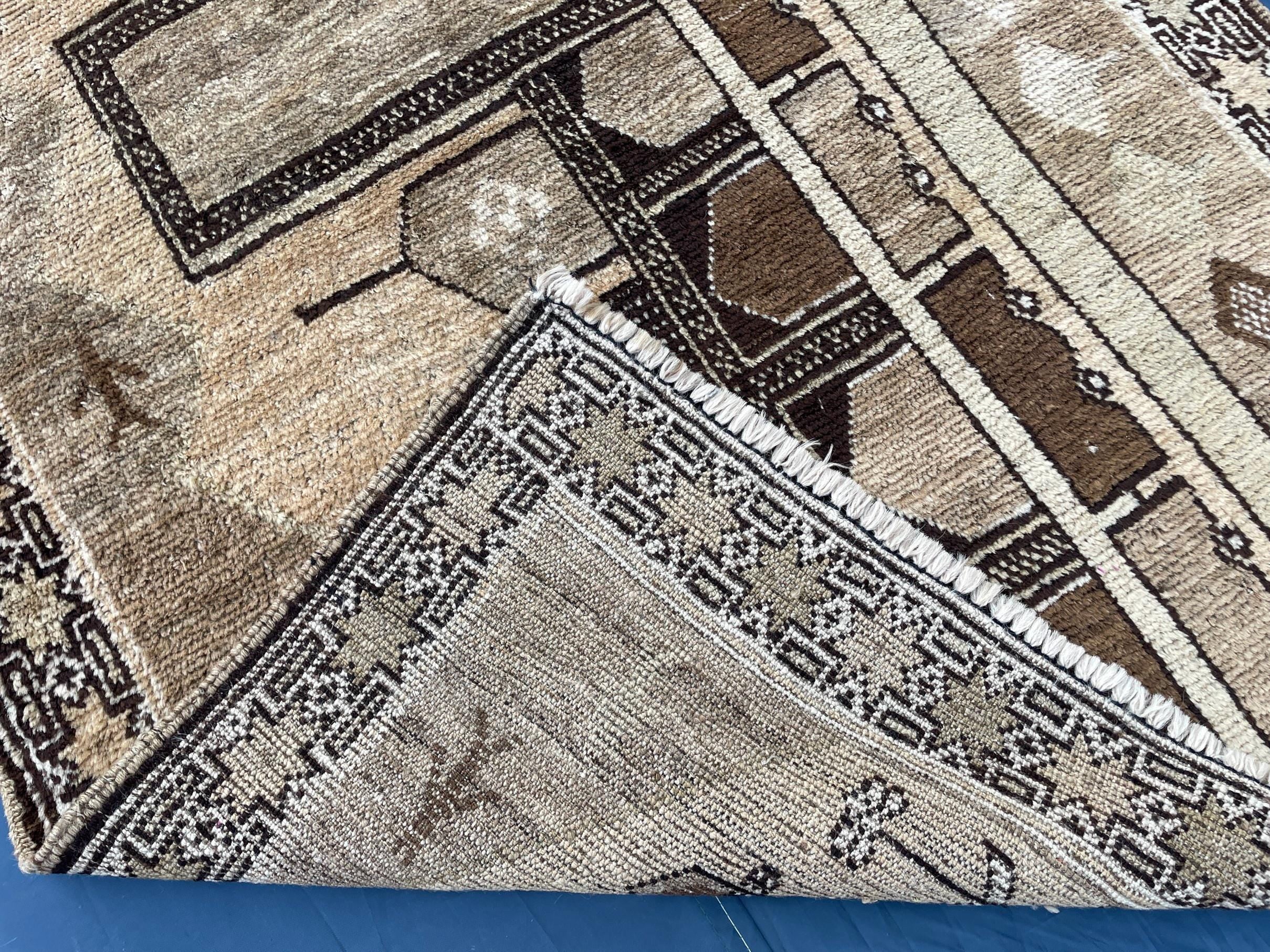 3x5 ft Vintage Baluchi Pictorial Wool Handmade Accent Rug
