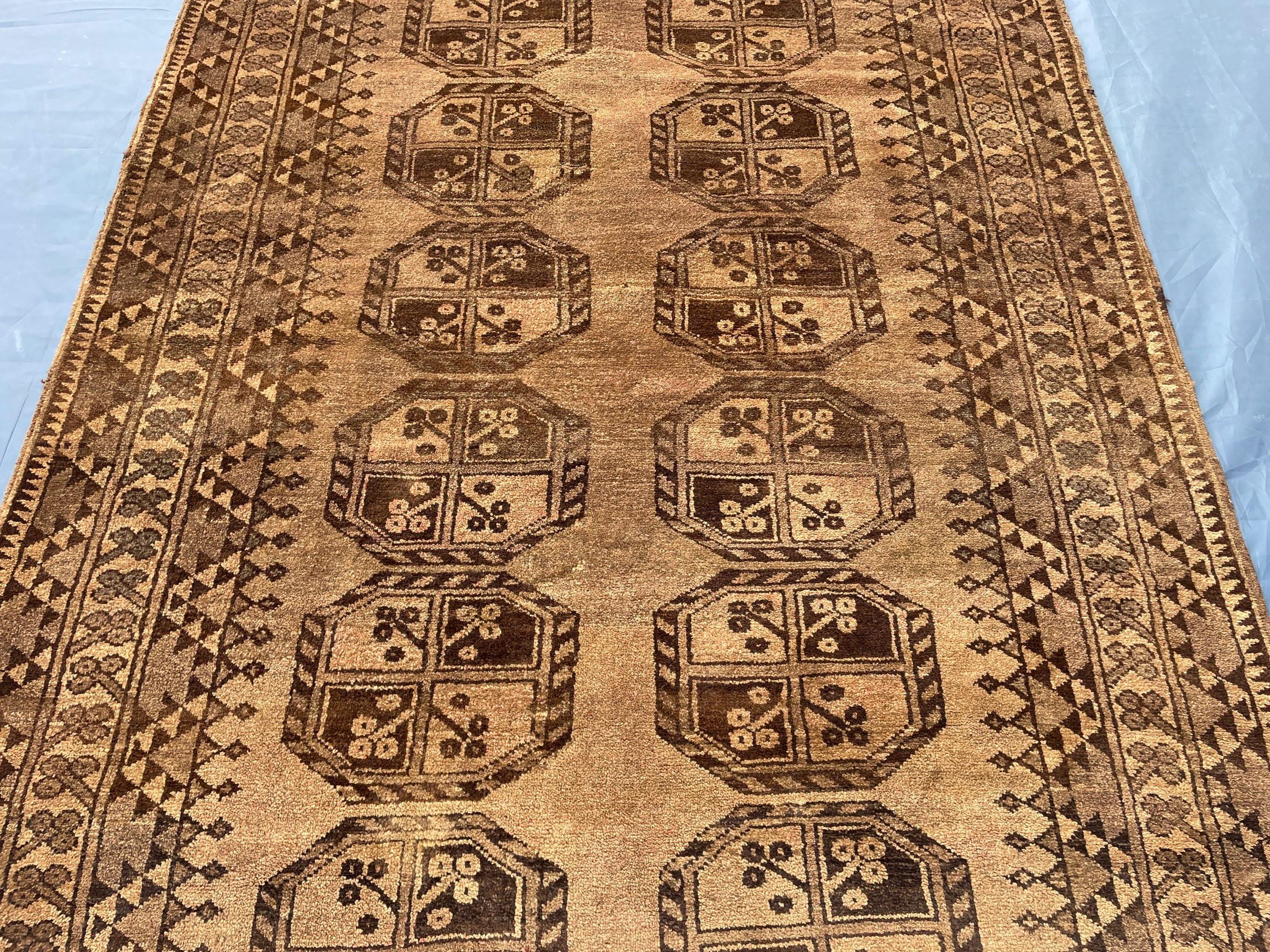 Antique Handwoven Filpie Geometric Tribal Rug - Bedroom Decor - 5.11 x 4.4 ft