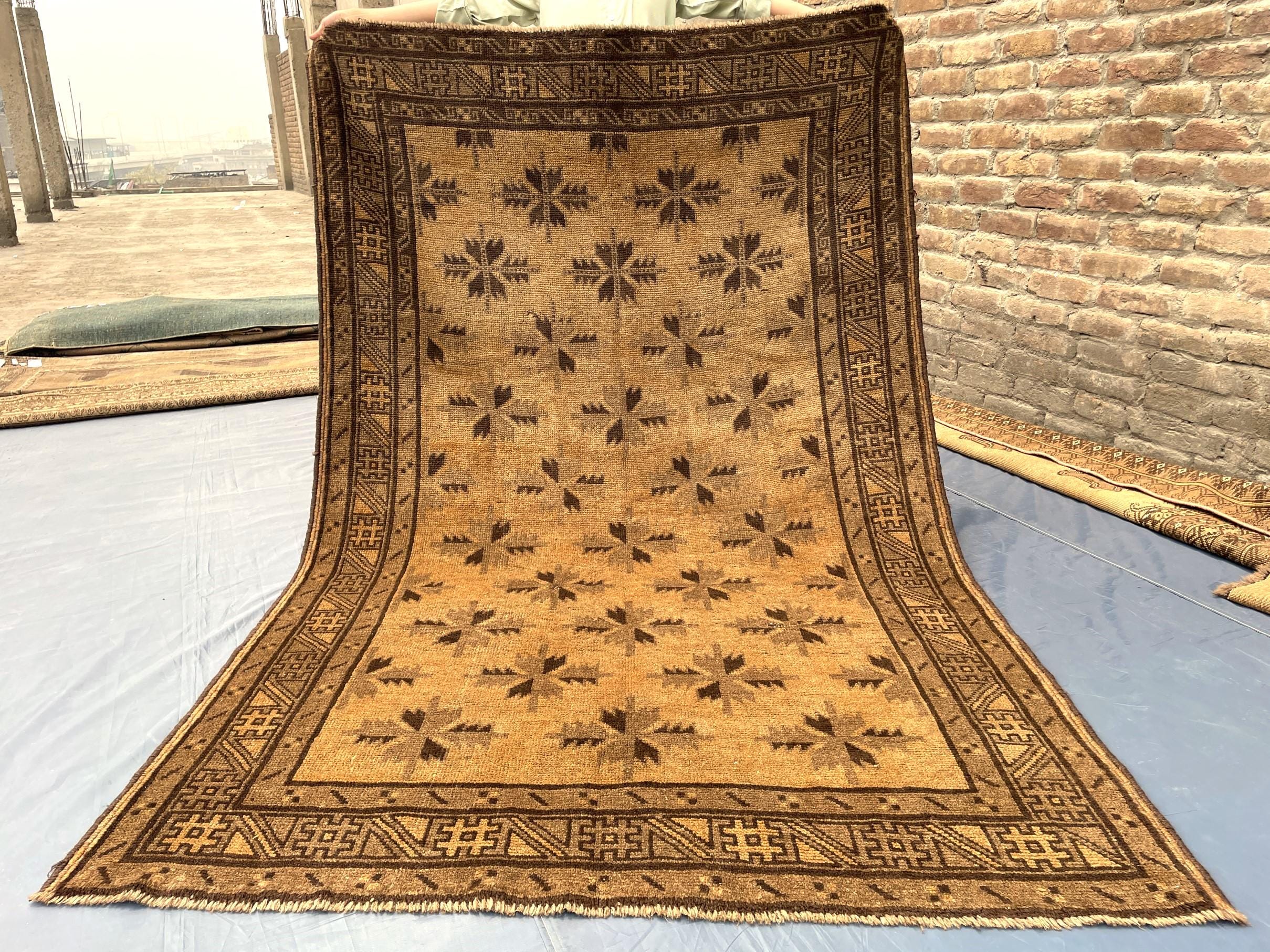 5x8 ft Brown Vintage Handwoven Tribal Wool Geometric Carpet - Living Room Carpet