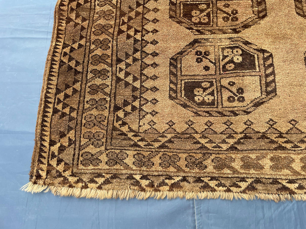 Antique Handwoven Filpie Geometric Tribal Rug - Bedroom Decor - 5.11 x 4.4 ft