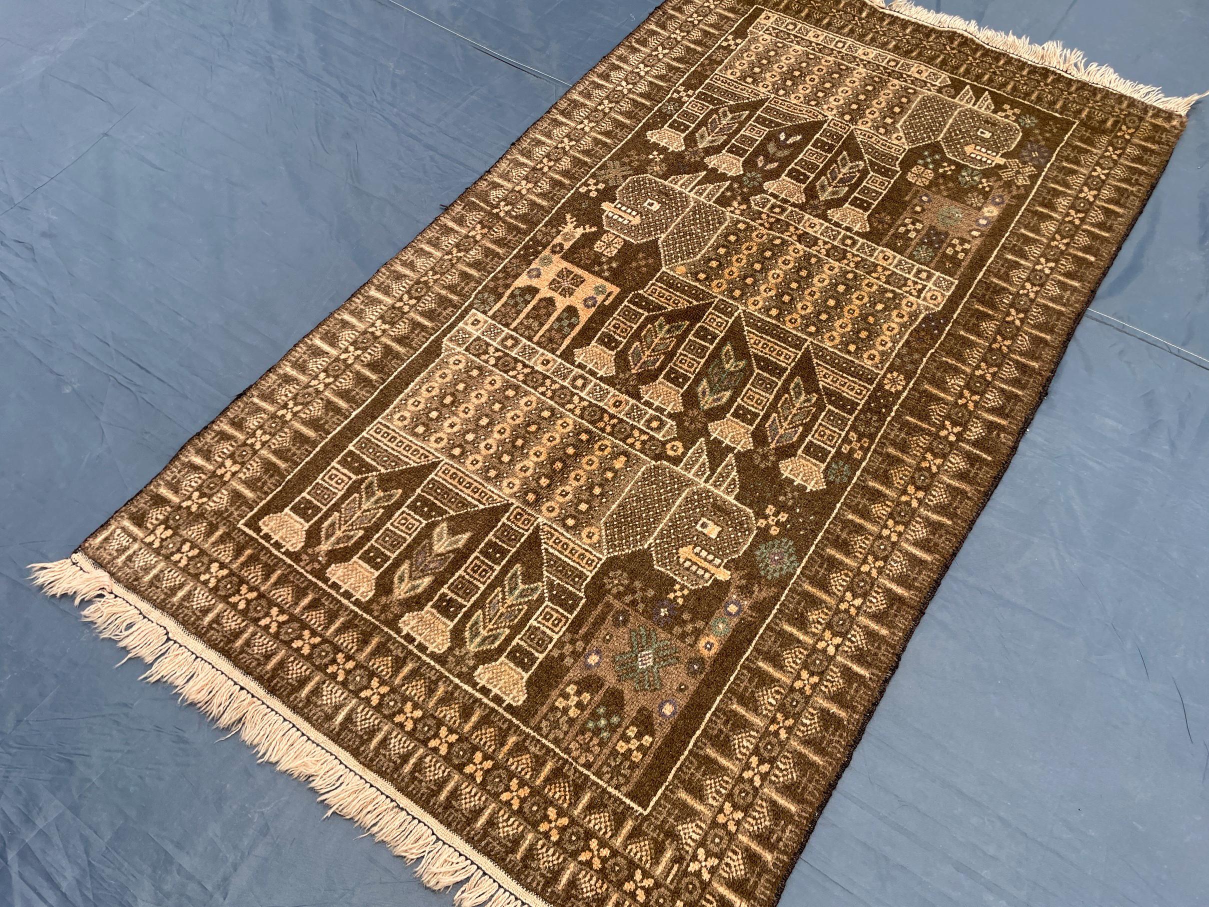 Vintage Pictorial Baluchi Handmade Wool Tribal Carpet - Rug for Living Room - 3x5 ft
