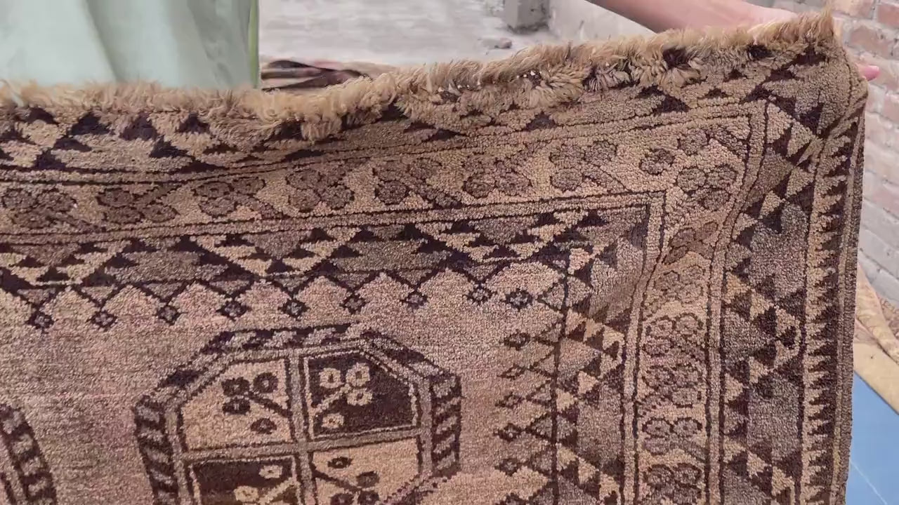 Antique Handwoven Filpie Geometric Tribal Rug - Bedroom Decor - 5.11 x 4.4 ft