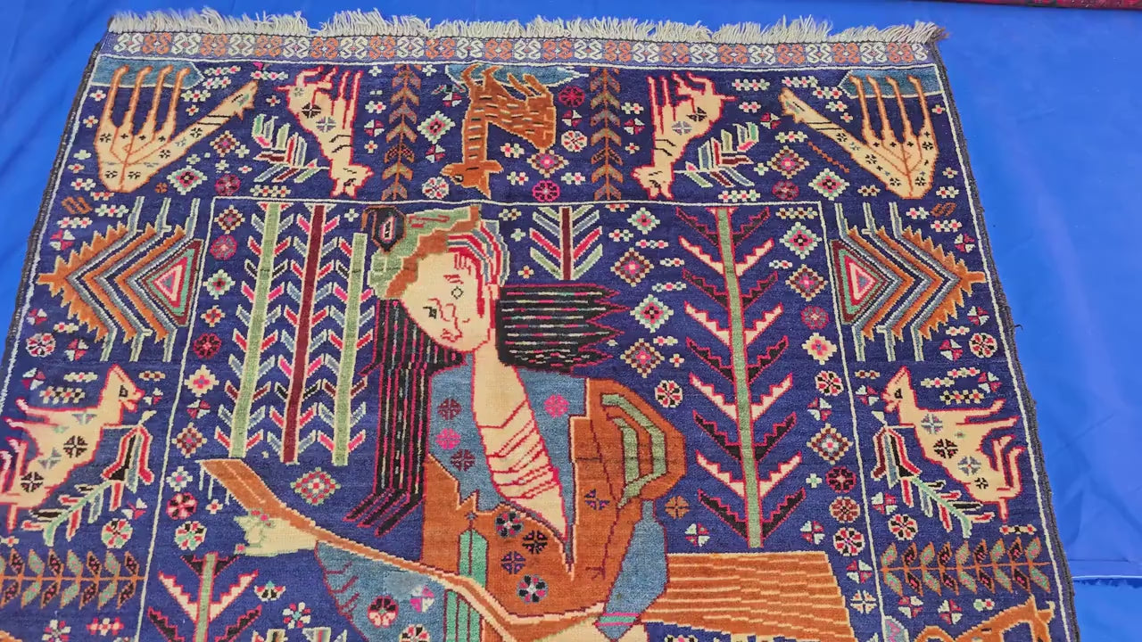 Decorative Tribal Area Rug with Romeo juliet Figure Motif – 3'6" x 6'5 ft - Boho Home Decor