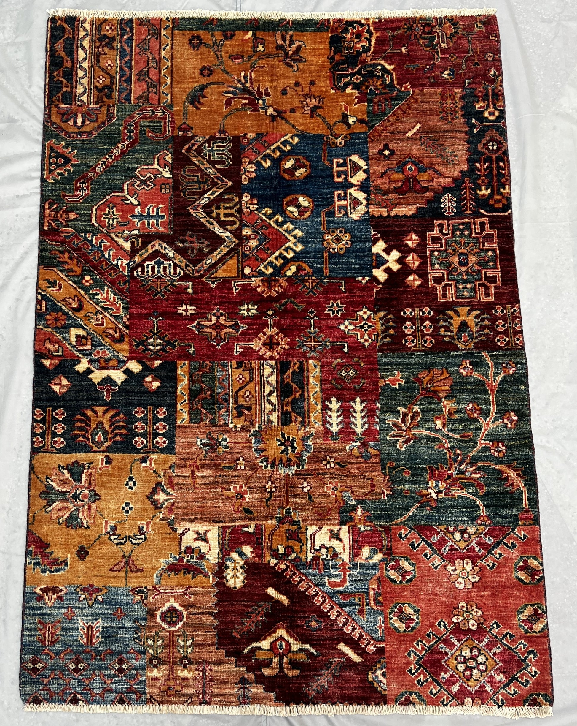 Afghan Hand Knotted/ Knitted Living Room/Dining Room Chob Rang(Shawl Design) Area Rug 4.7ftx3.3ft (CH-M-4.7X3.3-5-N) (Kabul) - Kabul Rugs