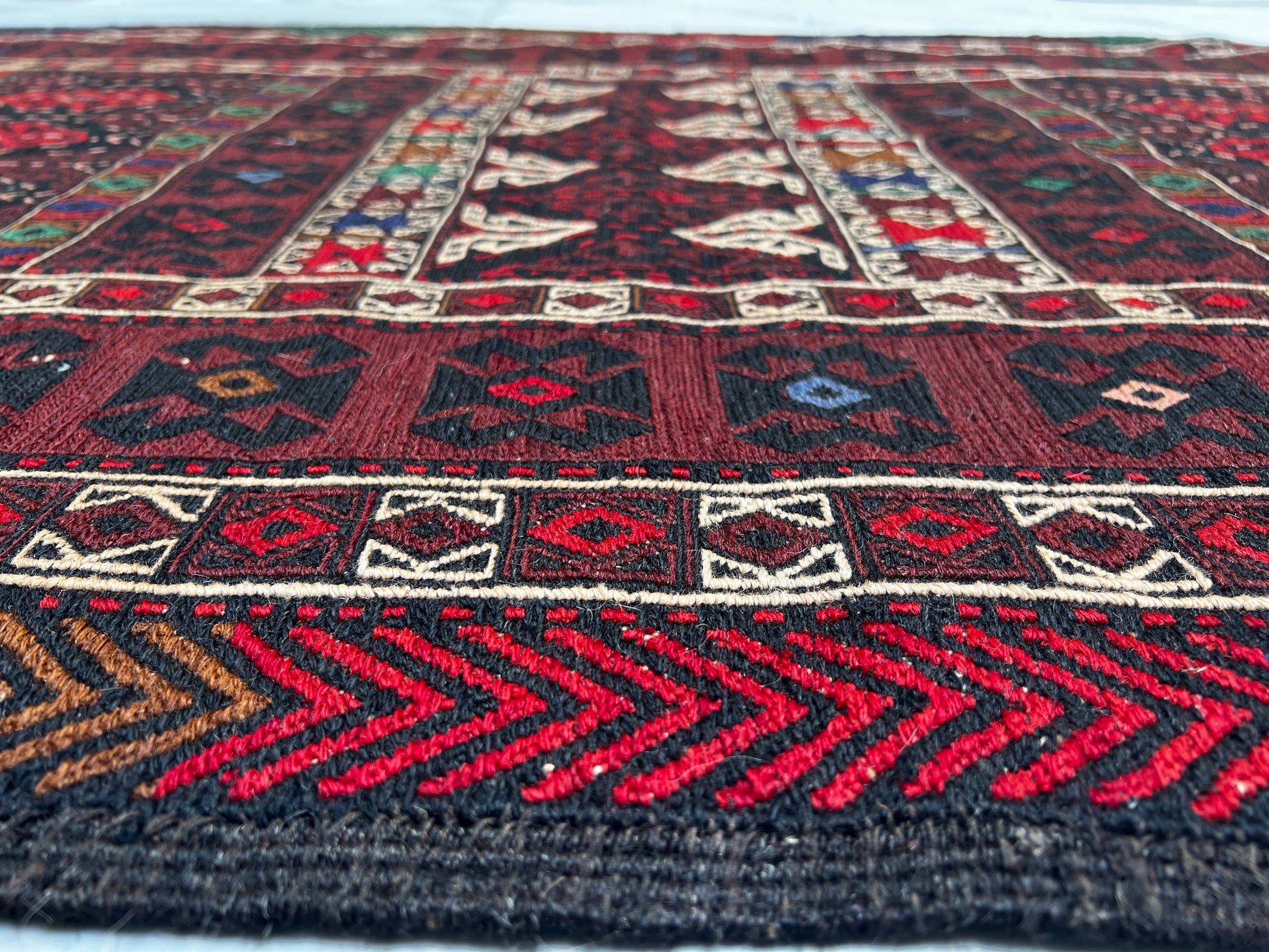 Afghan Hand Knitted/Knotted Living/Dining Room Rug Size 6.4ft x4.13ft (MA-HER-6.43X4.13-R/WH-N) Maliki Kilim (Herat) - Kabul Rugs